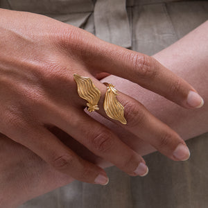 Olenia Ring