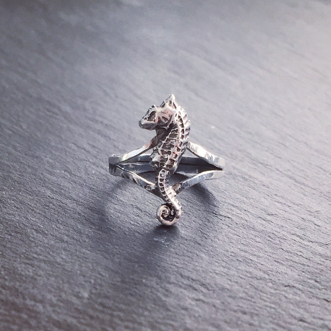 Little Seahorse Ring